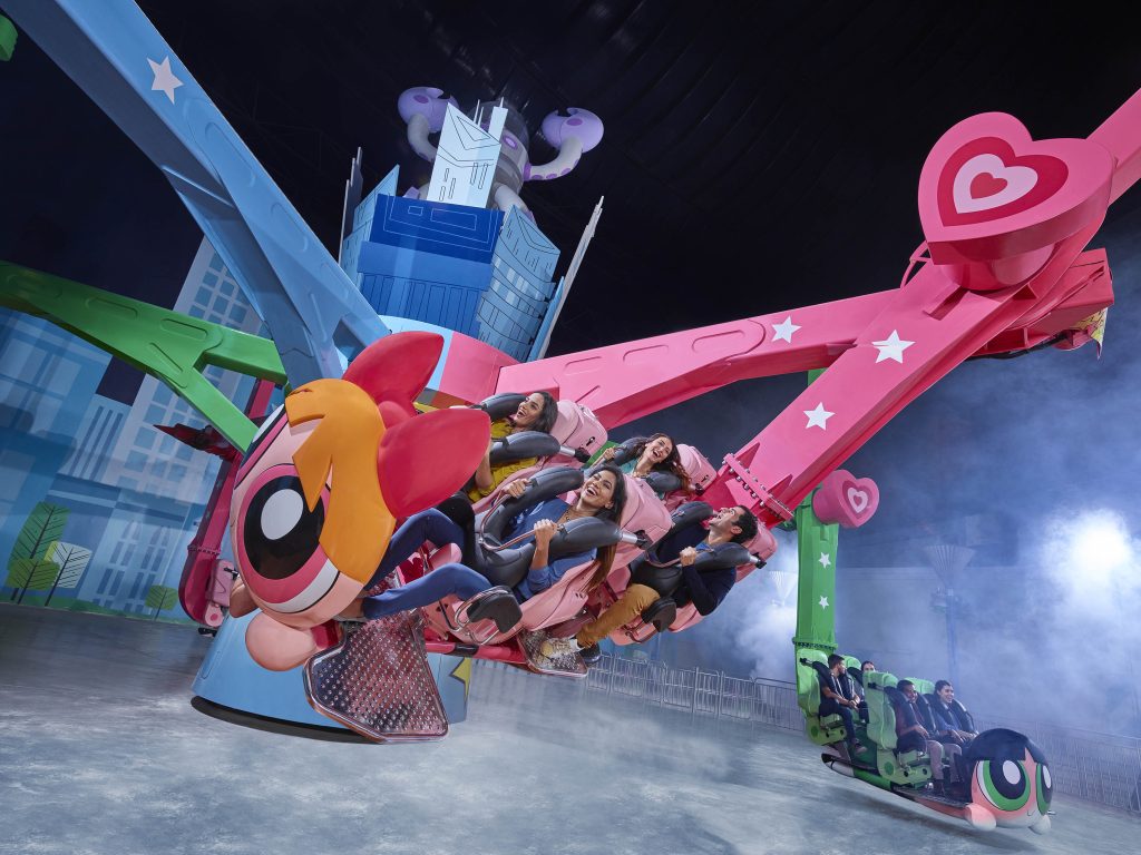 IMG Worlds Dubai — أفعوانيات داخلية وتجارب عائلية في دبي 2025